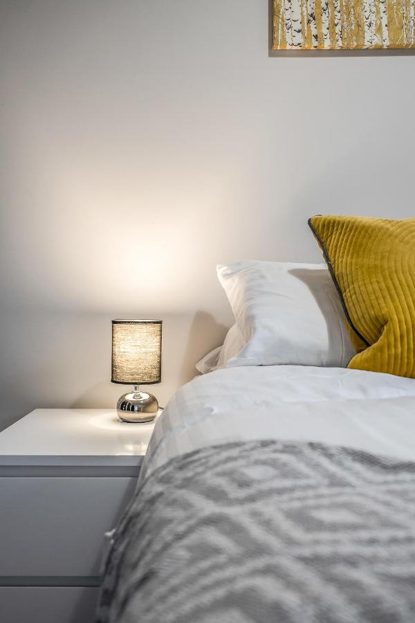Private Ground Floor Main Door Entrance - Spacious 2 Bedroom - The Shore, Leith Appartement *