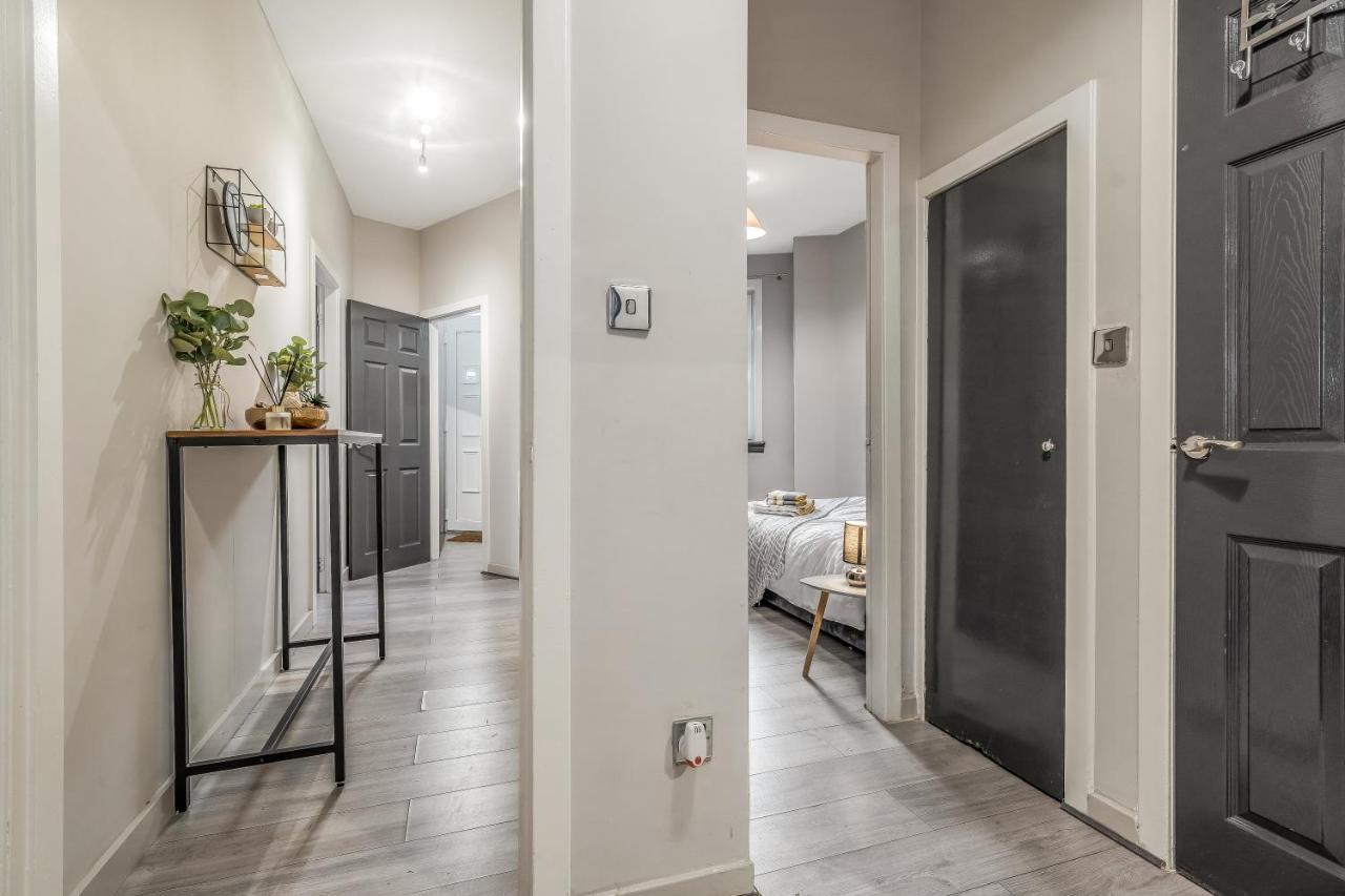 Private Ground Floor Main Door Entrance - Spacious 2 Bedroom - The Shore, Leith Appartement Édimbourg